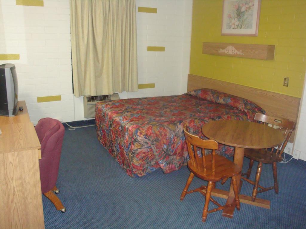 Travelers Inn Lake Havasu Lake Havasu City Szoba fotó