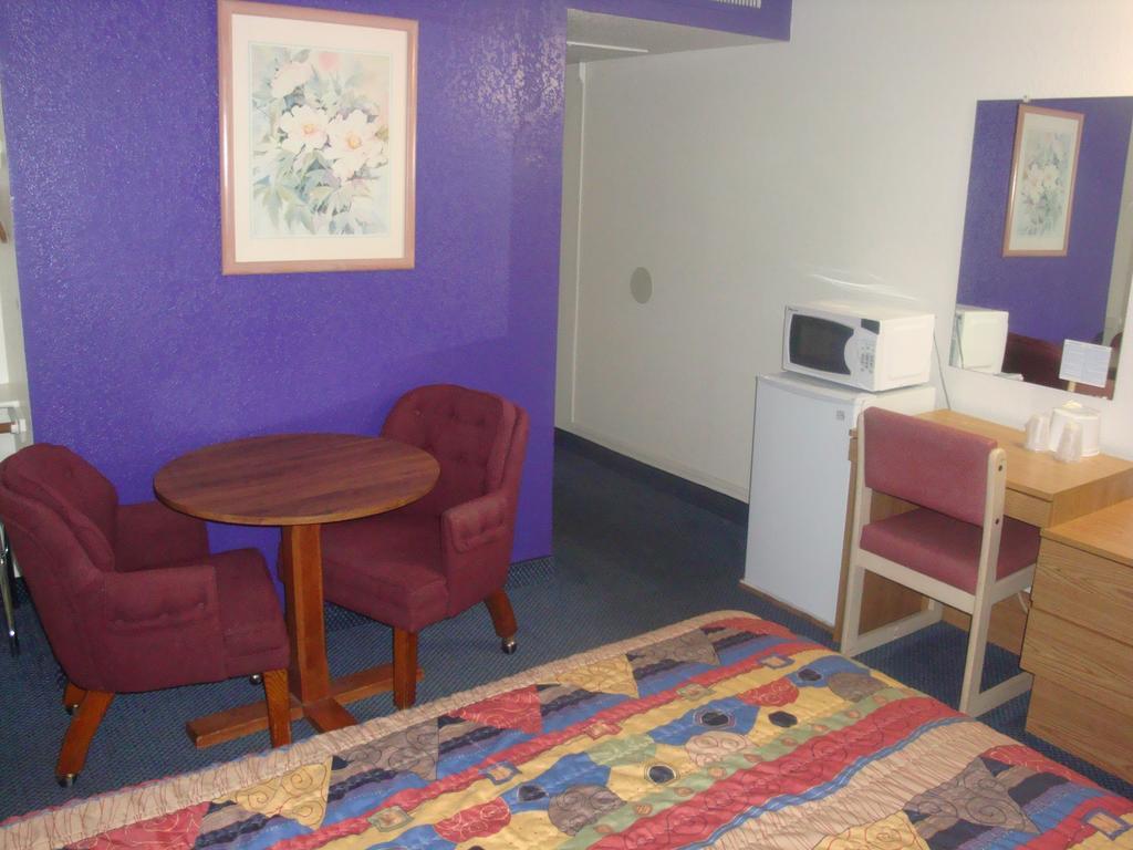Travelers Inn Lake Havasu Lake Havasu City Szoba fotó
